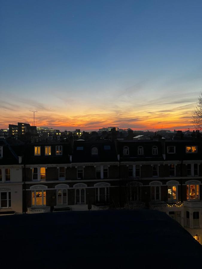 Newly Renovated Modern Studio Apartment In West Kensington ロンドン エクステリア 写真